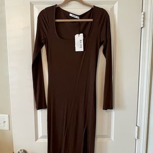 Long sleeve, midi, brown ribbed dress! New!